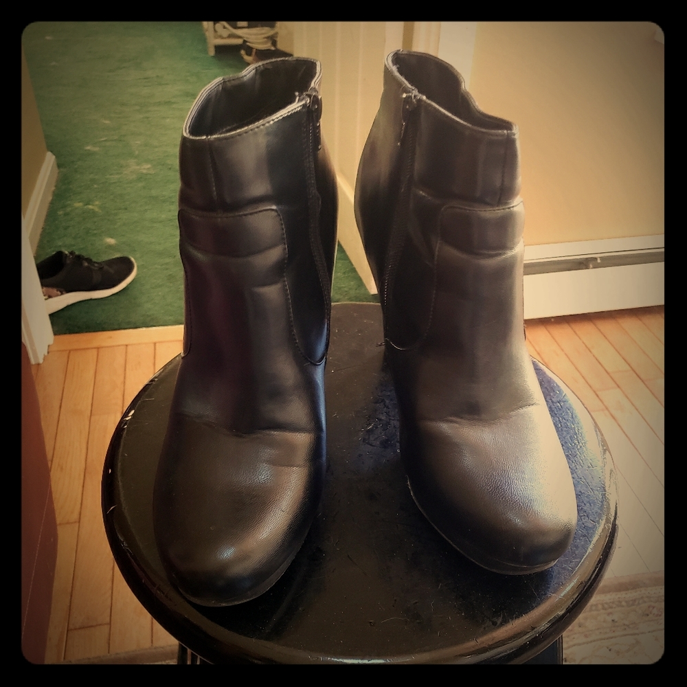 Fioni Booties